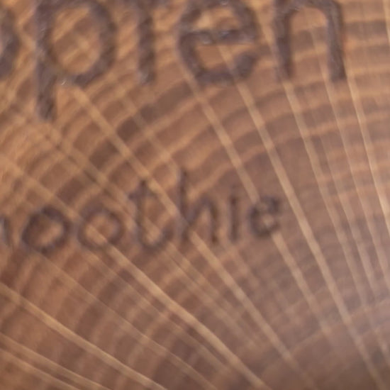 Eichenholz Untersetzer "Hopfen Smoothie" mit integriertem Flaschenöffner